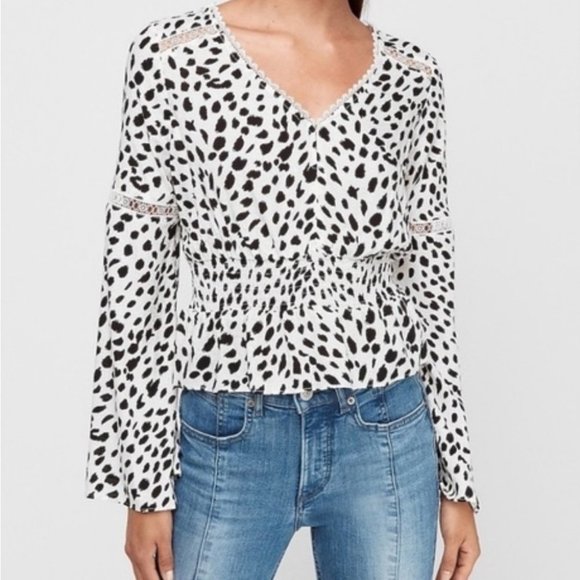 EXPRESS Plunging  V-Neck Animal Print Top - Picture 1 of 8